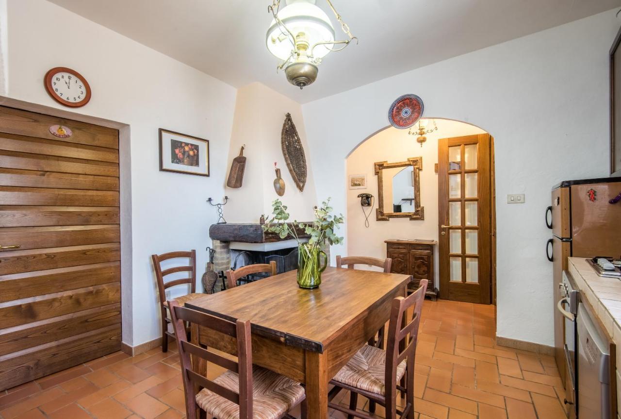Casa Francesca Apartment Монталчино Екстериор снимка